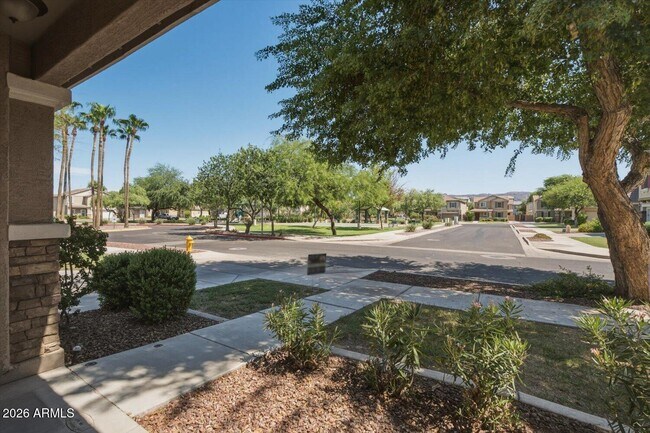 Photo - 2246 E Fraktur Rd