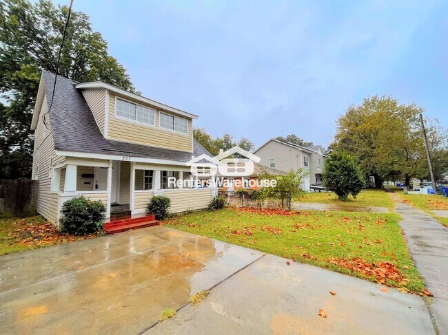 Photo - 227 Woodview Ave House