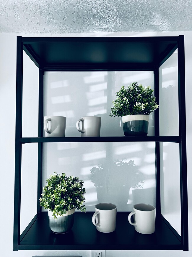 Photo - 911 NW 39th Ct