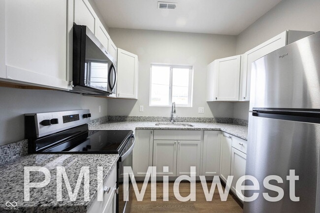 Photo - 2810 E Michigan St