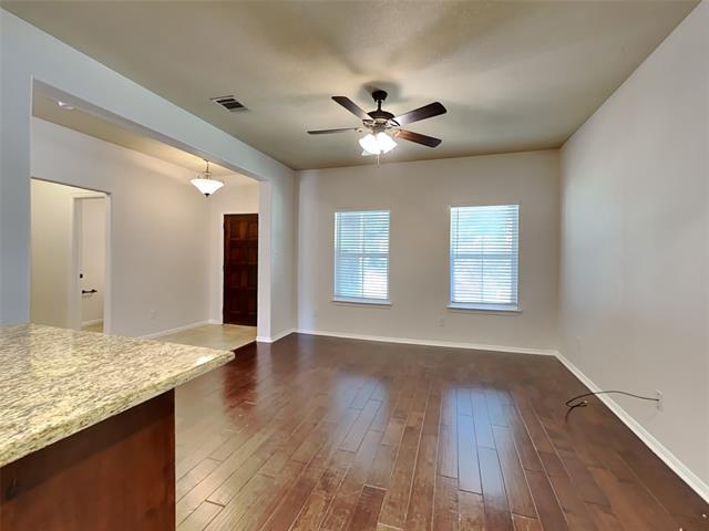 Photo - 4921 Locke Ave