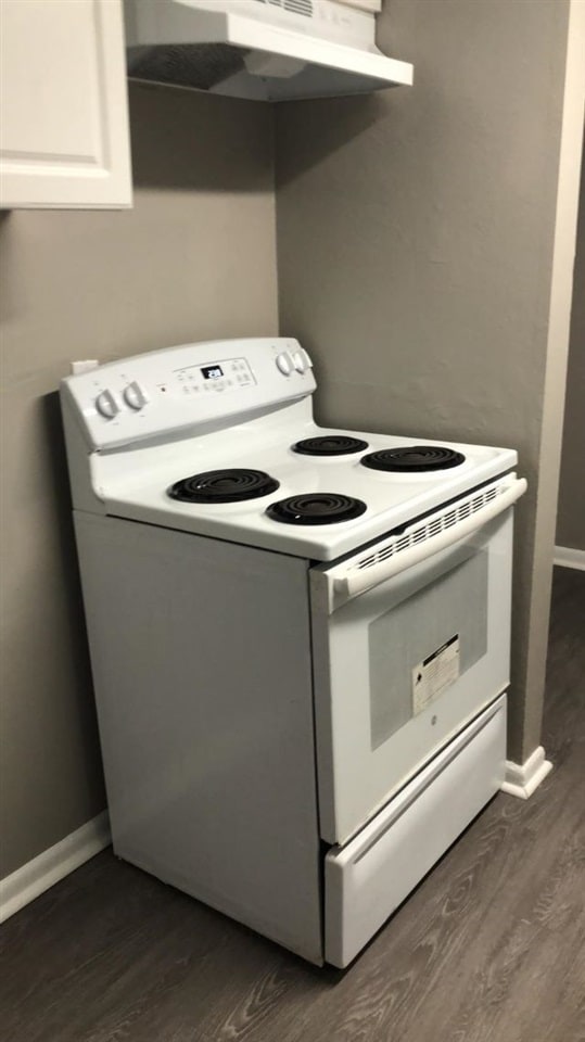 Photo - 2216 Saxon St