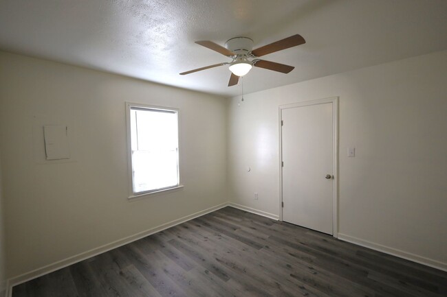 Photo - 743 E Brookwood Dr