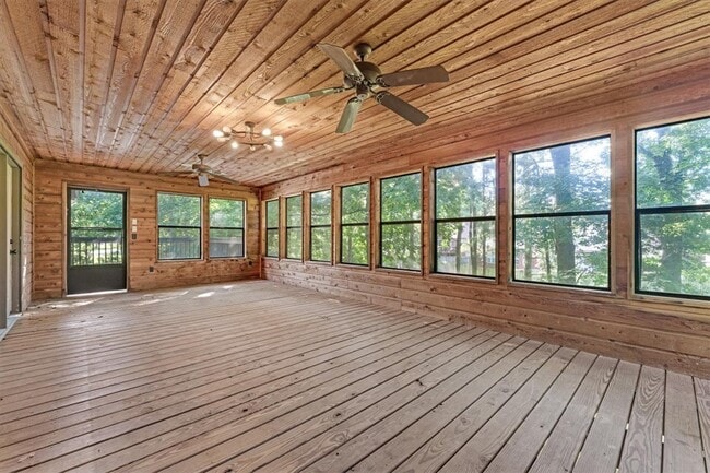 Photo - 3261 Eden Dr