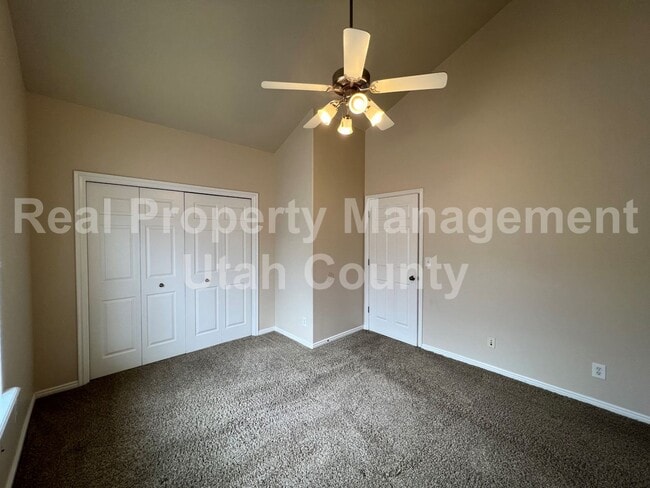 3621 W Plymouth Rock Cv