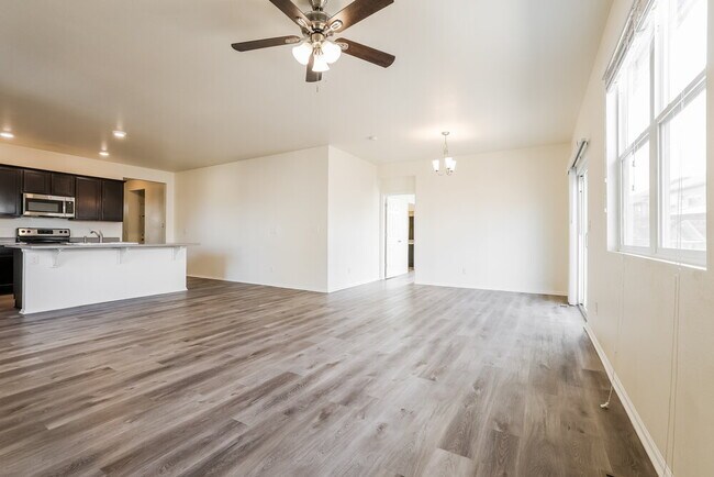 Photo - 535 Hermosa St