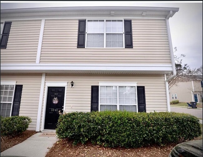 Building Photo - 1041 Lexi Ct