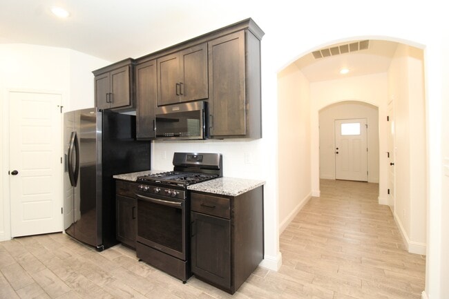 Photo - 1450 Ari Ave