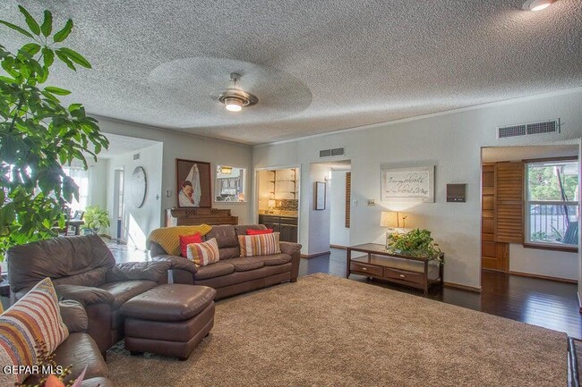 Photo - 6344 Via Aventura Dr