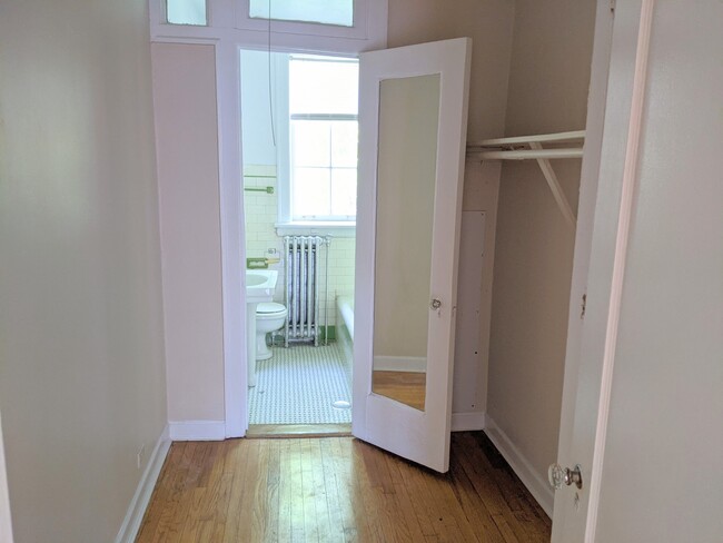 Photo - 906 Elmwood Ave Apartments