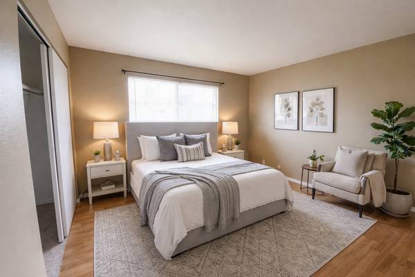 Photo - 21925 Vallejo St