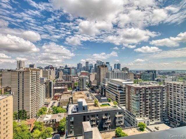 Building Photo - 1414 Rue Rue Chomedey