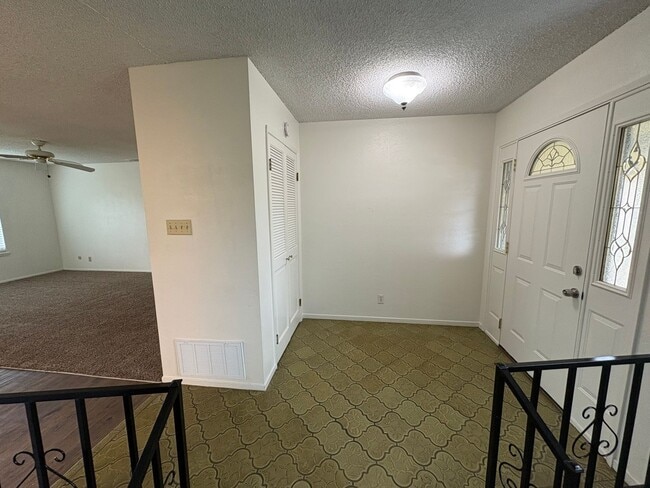 Photo - Spacious & Cozy Near Mountain View Elementary Home coming soon!