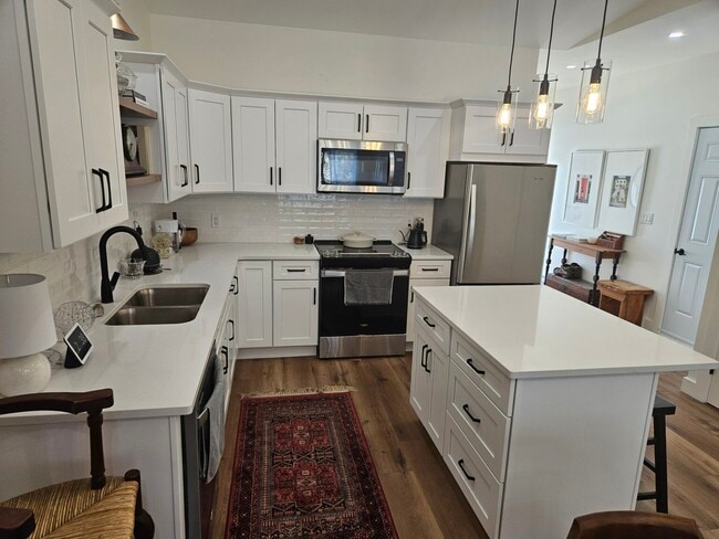 Exemple d'image 3 - 14 Adaline Ln