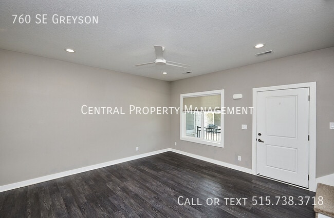 Photo - 760 SE Greyson-