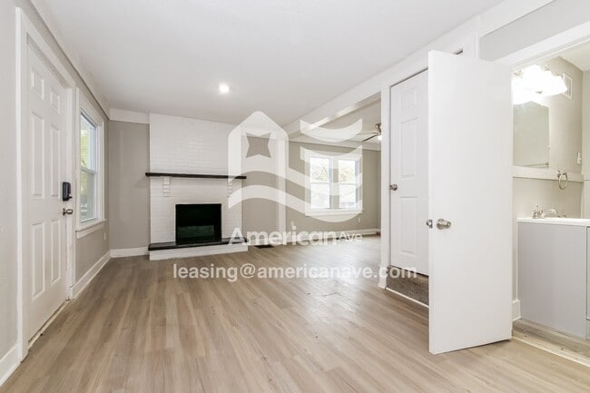 Photo - 13401 Parker Ave