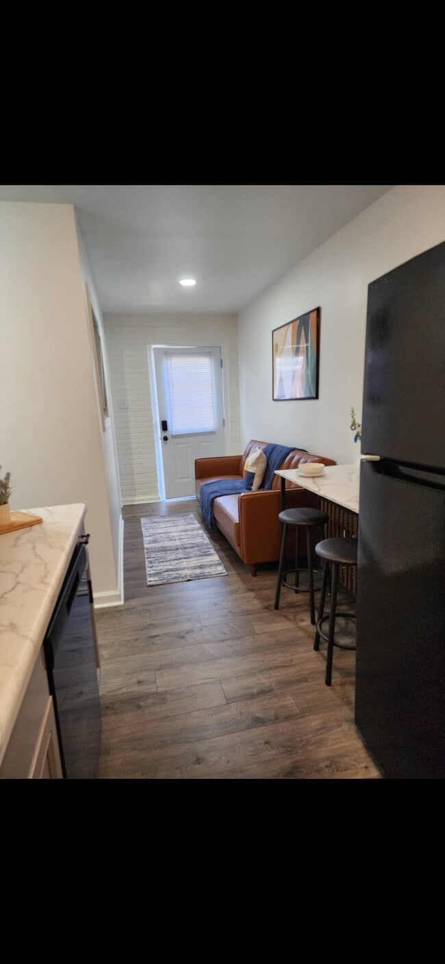 West Grant St Apartments