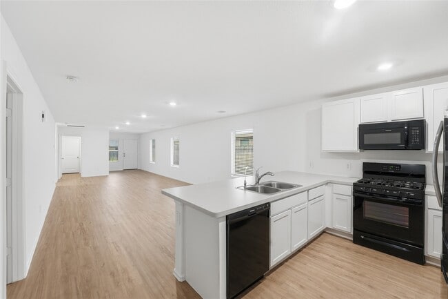 Photo - 213 Rustic Ridge Cir