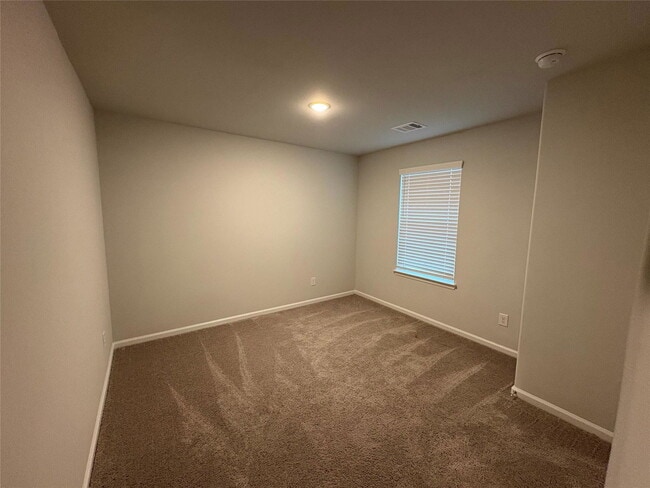 Photo - 56 Valiant Ridge Trail