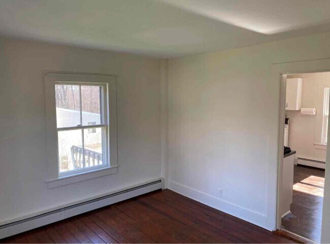 Photo - 127 Perry St