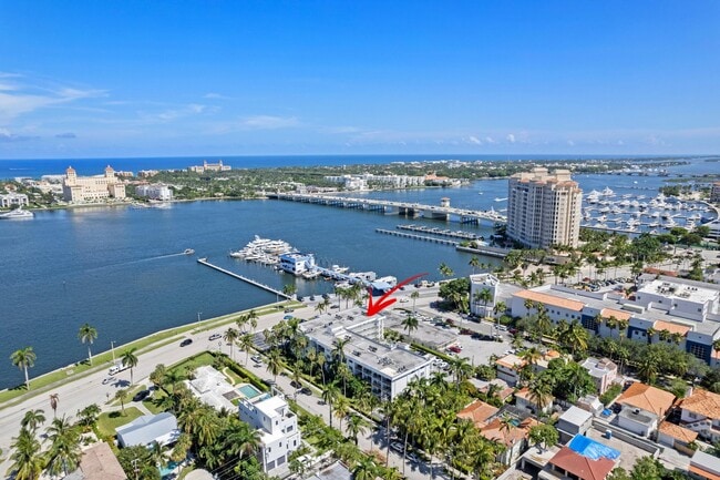 Building Photo - 917 N Flagler Dr Unit 108 Rental