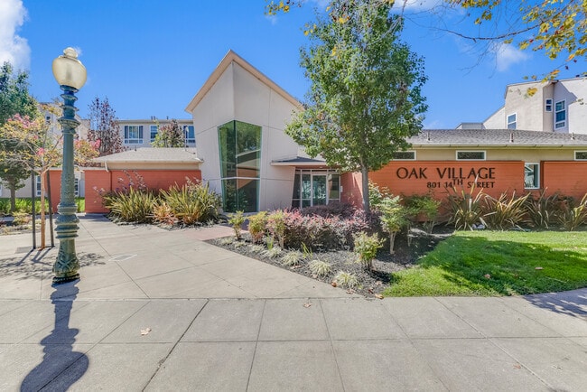 Building Photo - Oak Village Rental