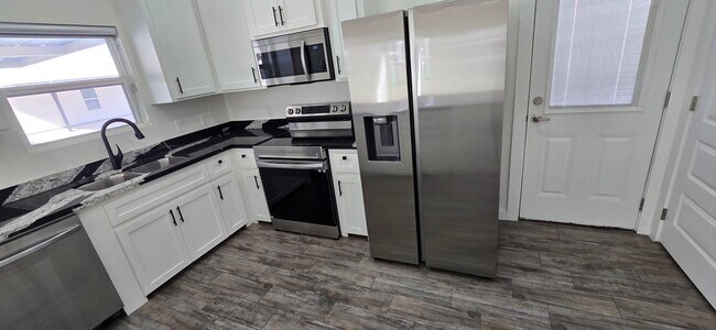 Photo - 1417 E Hibiscus Ave Unidad 4