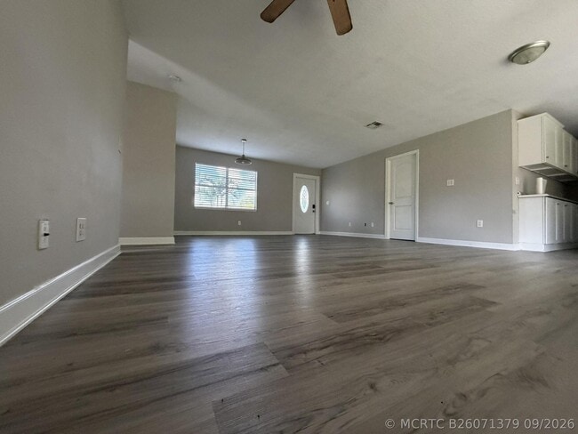 Photo - 1633 SE Arapaho Ave