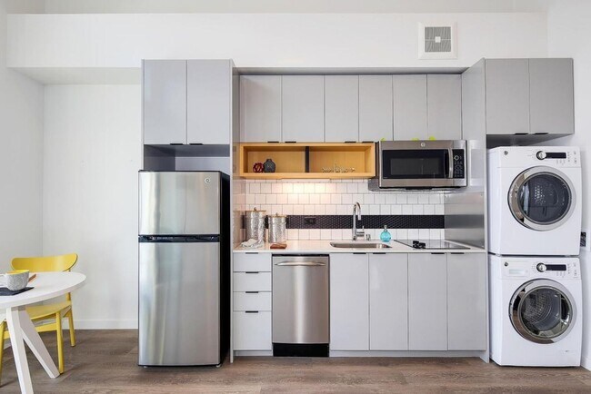 Luna Apartments
