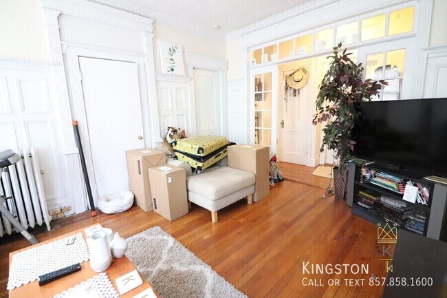 Photo - 1963 Commonwealth Ave Unidad 5R