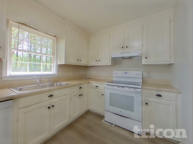 Photo - 5450 Bridle Dr