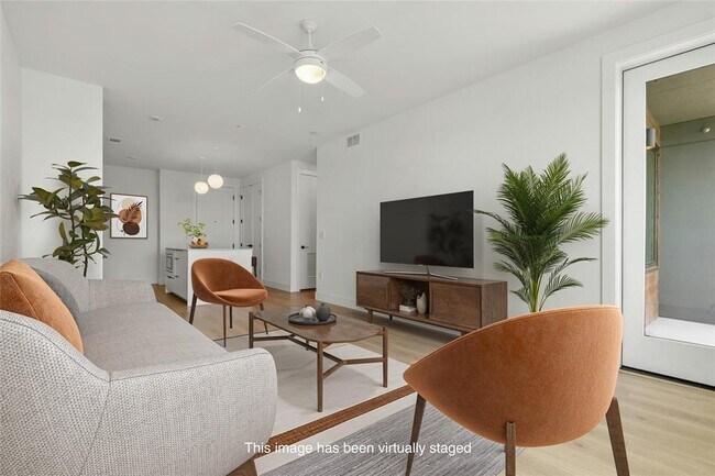 Photo - 1701 Simond Ave Ave Unidad 642