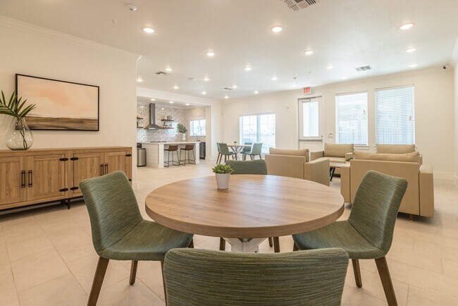 Photo - 6002 Greenwood Dr Unit #6002