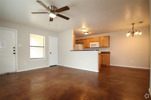 Building Photo - 8024 W Elizabeth Ln Rental