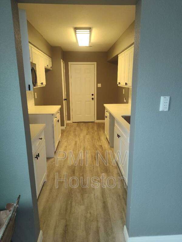 Photo - 2687 Gessner Rd