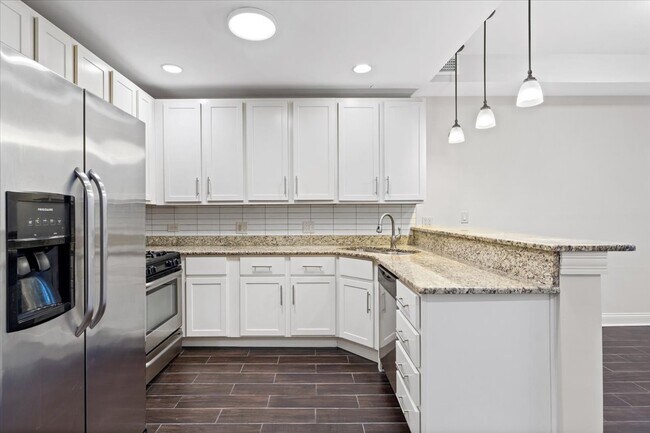 Photo - 4906 N Whipple St Unit G