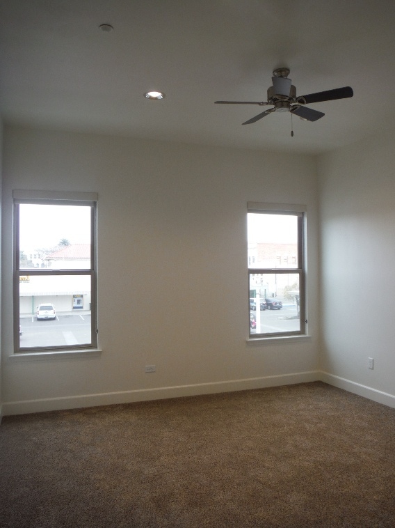 Photo - 223 N Irwin St