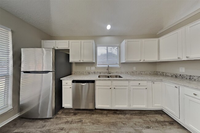 Photo - 2906 Lotus Ln