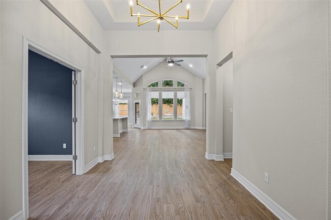 Photo - 124 White Steppe Way