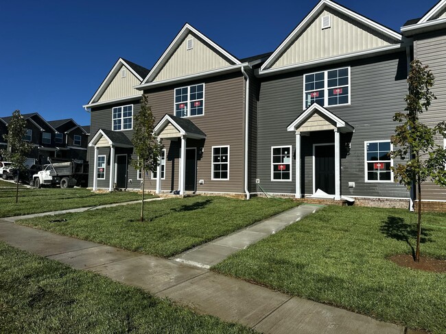 Photo - 3192 Sandersville Rd Townhome