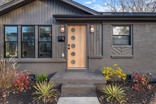 Photo - 603 N 5th St