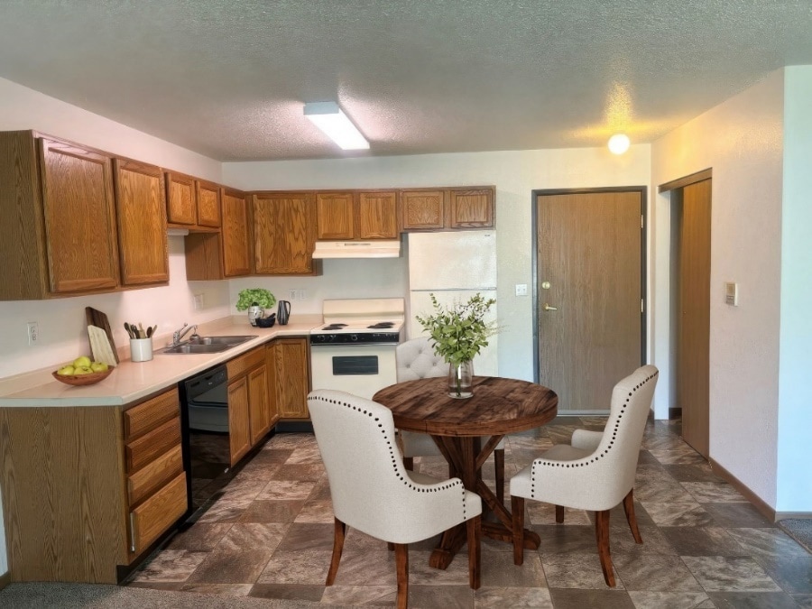 Photo - Oakes I & II Apartments