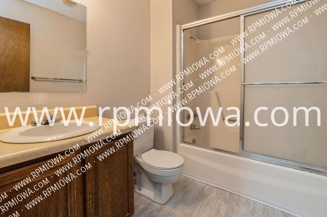 Photo - 906 E Hackley- House