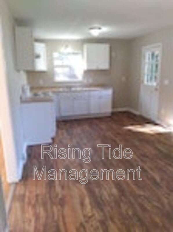 Photo - 428 21st Ave NE