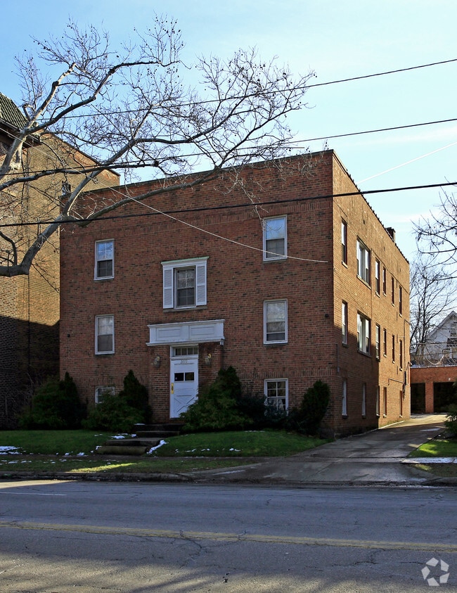 Primary Photo - 2668-2672 Mayfield Rd