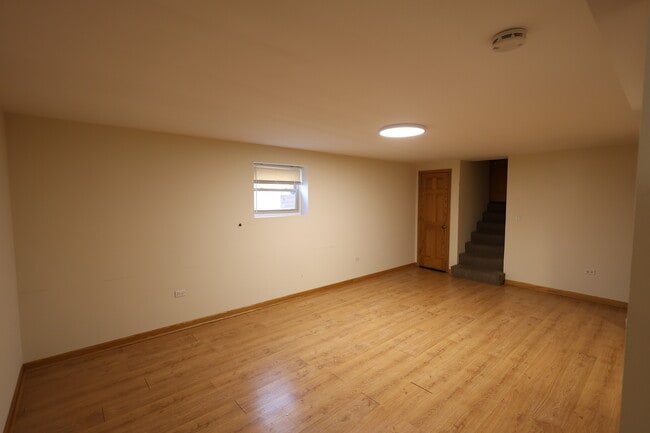 Photo - 9823 Linn Ave Unit 1