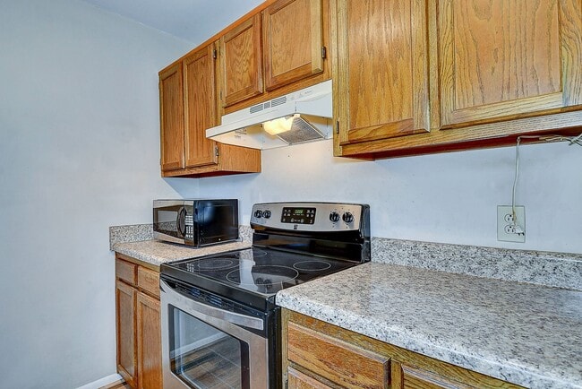 Photo - FOR RENT -  AEIRES ON THE BAY!