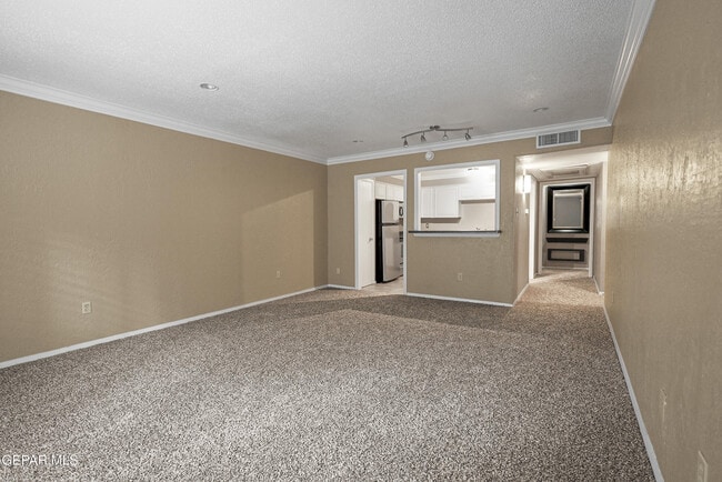 Photo - 4433 N Stanton St