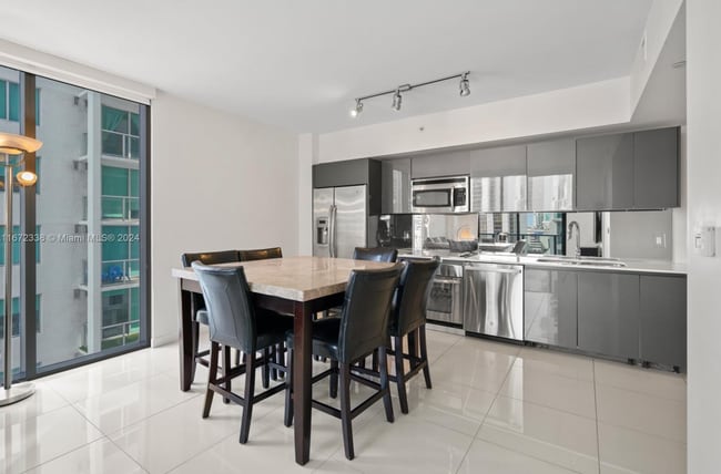 Photo - 31 SE 6th St Unit 1808