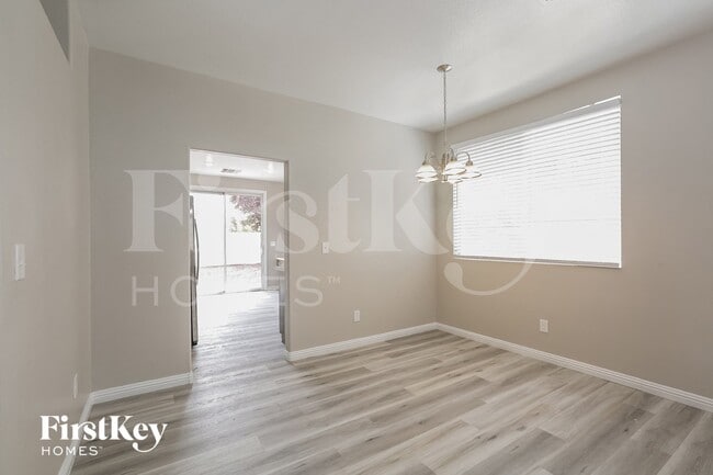 Photo - 8717 W Rochelle Ave